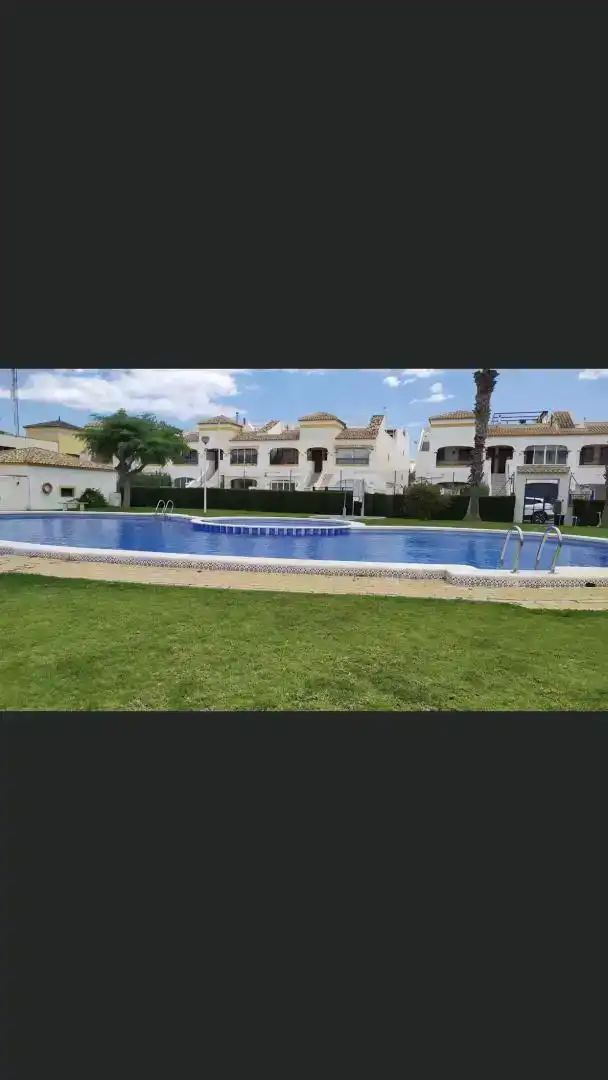 Schwimmbecken von Erdgeschoss zur Miete in Gran Alacant