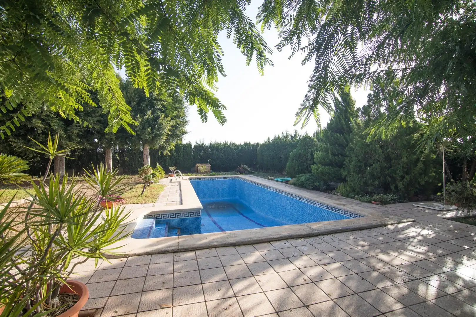 Piscina de Casa o xalet en venda en Elche / Elx amb Aire condicionat, Calefacció i Jardí privat