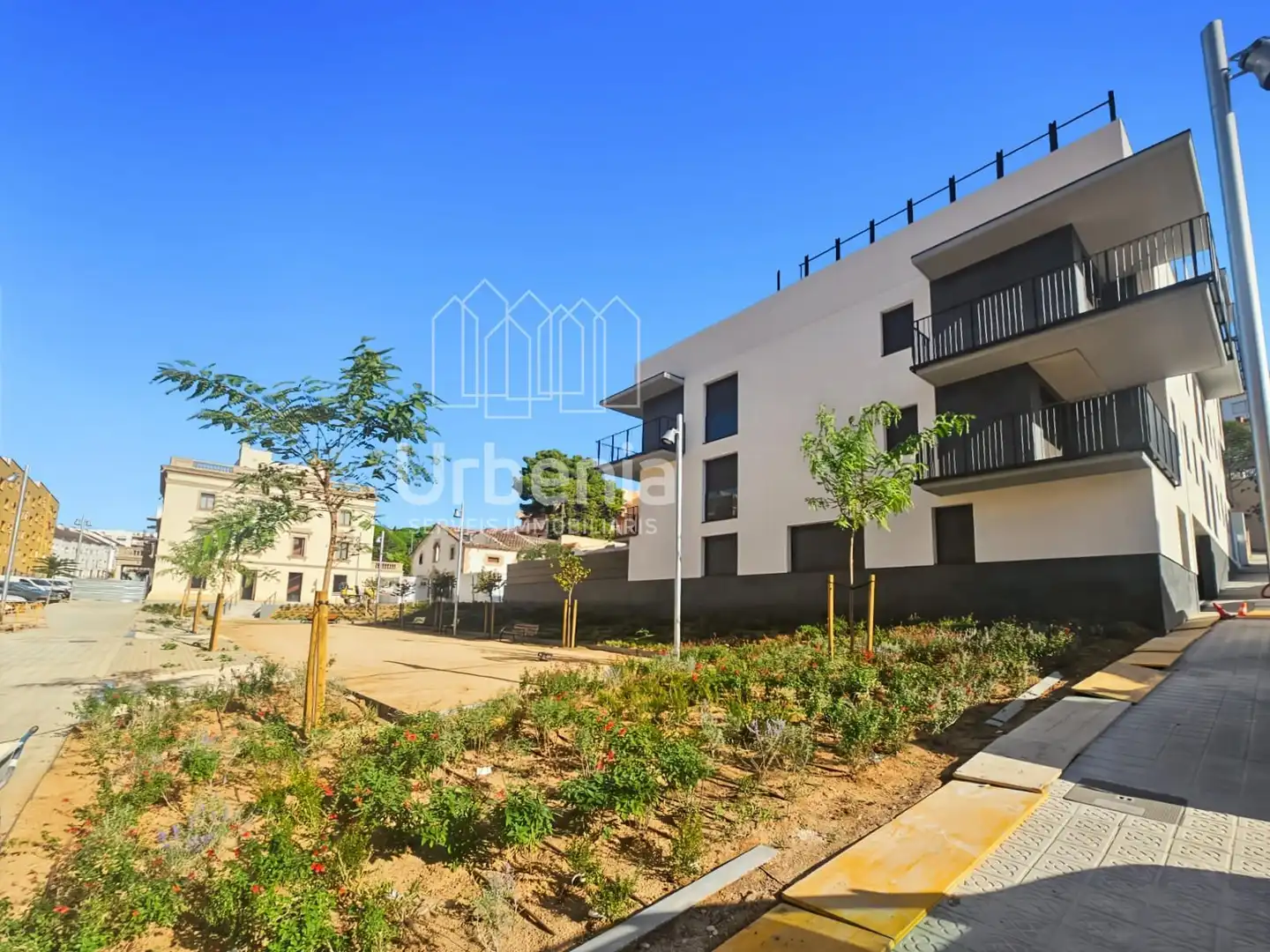 Vista exterior de Dúplex en venda en Arenys de Mar amb Aire condicionat, Calefacció i Terrassa