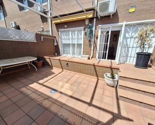 Single-family semi-detached for sale in Fuenlabrada