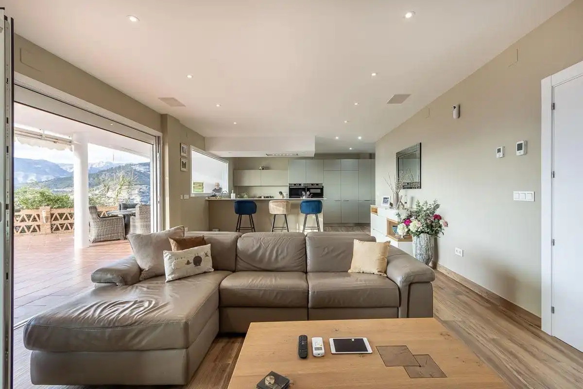 Sala de estar de Casa o chalet en venta en Jete con Aire acondicionado, Calefacción y Jardín privado