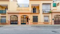 Exterior view of House or chalet for sale in Alcalá de Guadaira  with Private garden, Terrace and Alarm