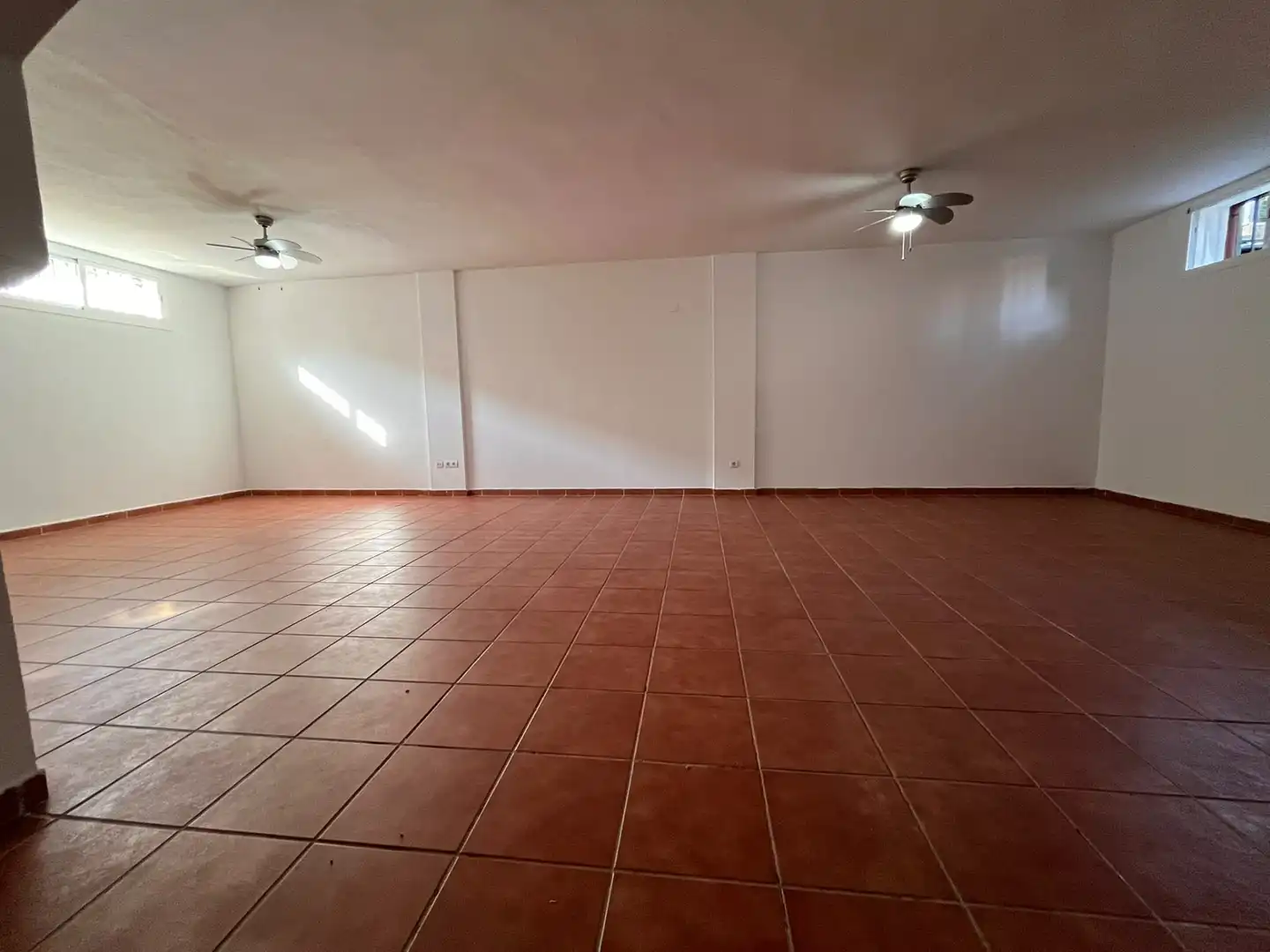 Casa aparellada amb piscina en venda a Colegio Europa, imagen 36