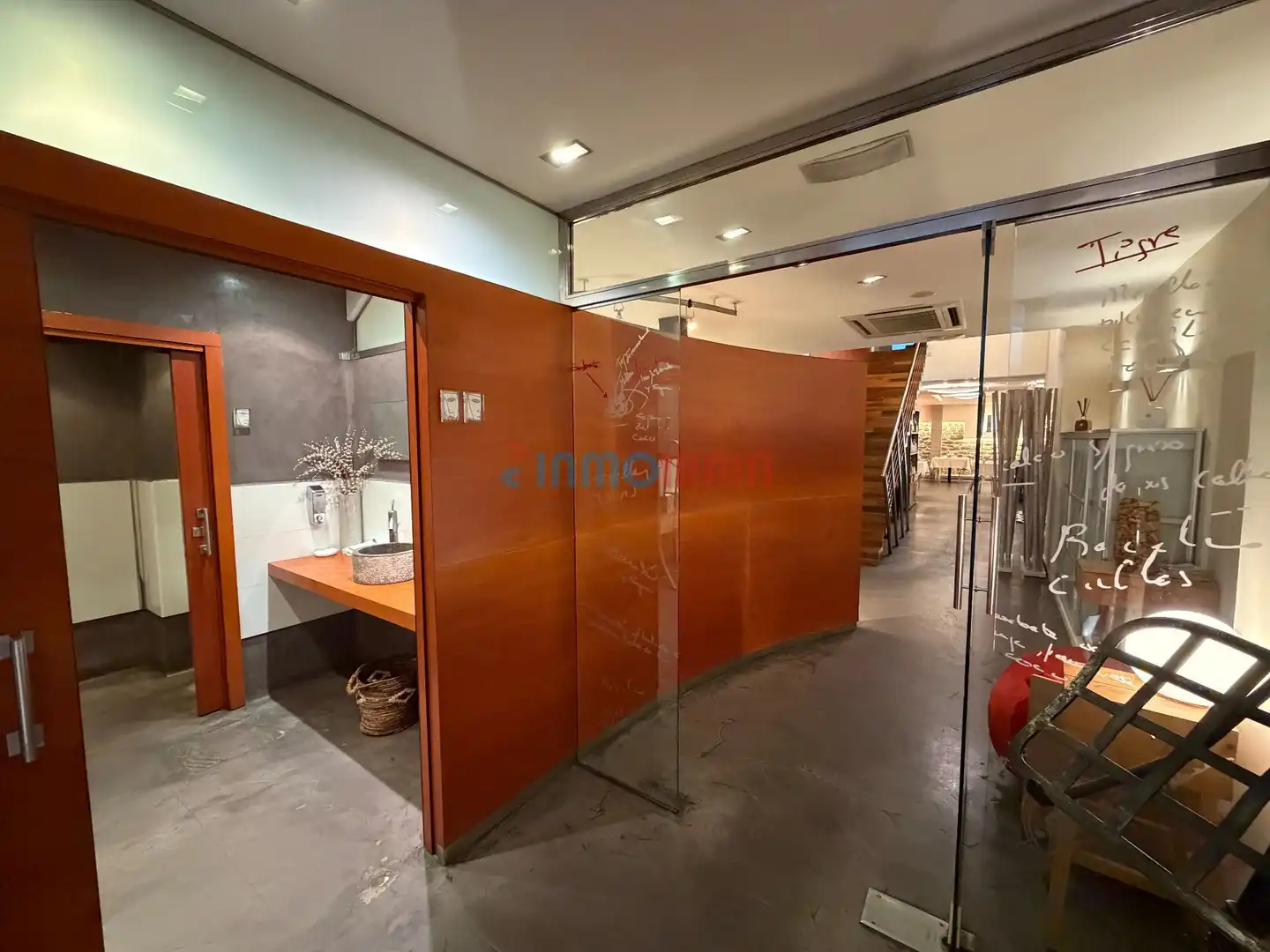 Commercial properties for sale in Zumarraga  with Air Conditioner