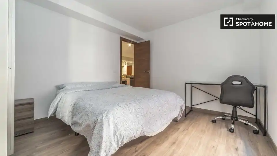 Habitación en Trinitat