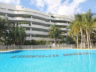 Penthouse mit Balkon zur Miete in Nueva Andalucía