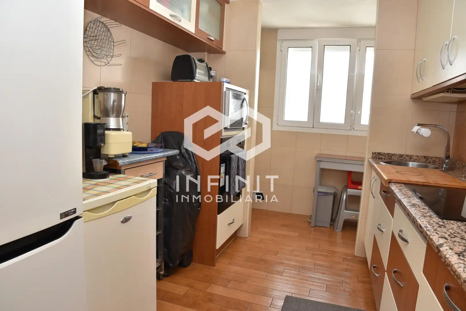 Kitchen of Flat for sale in Val