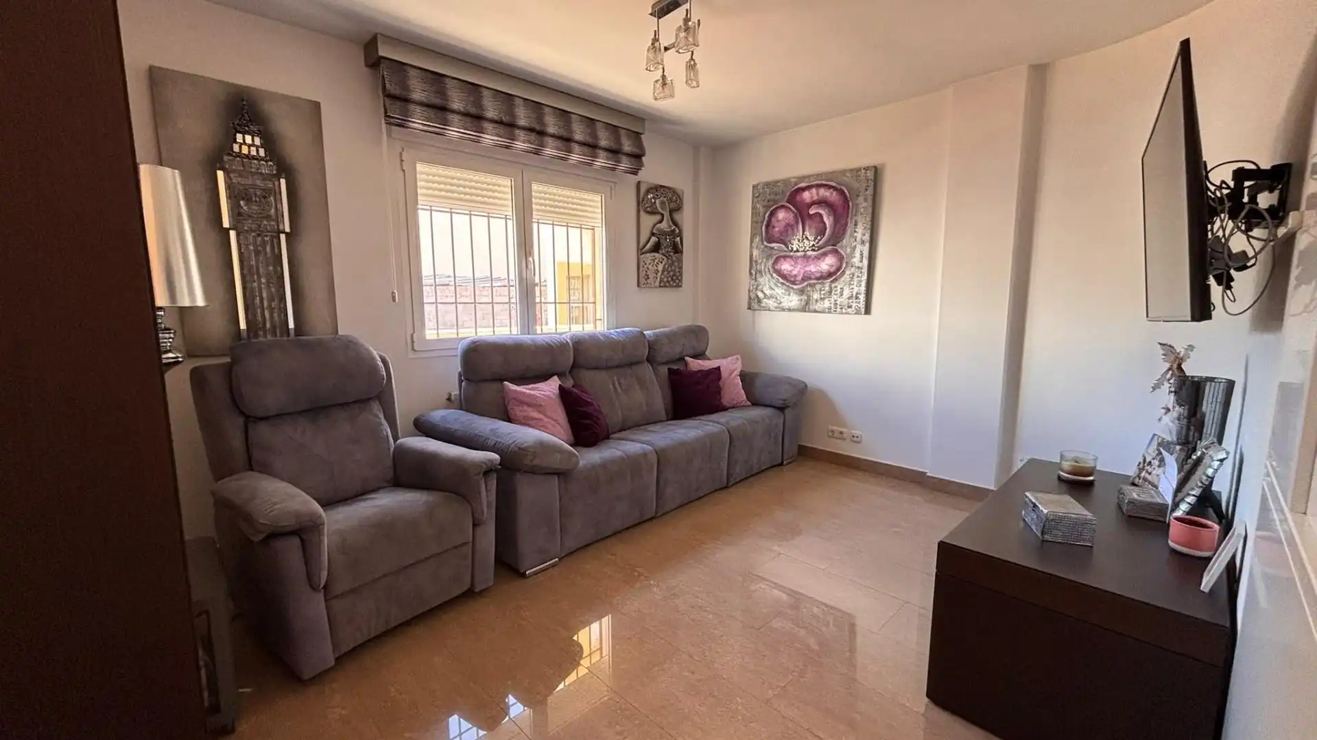 Detached house with terrace for sale in Calle Calle Naranjo de Bulnes, imagen 15