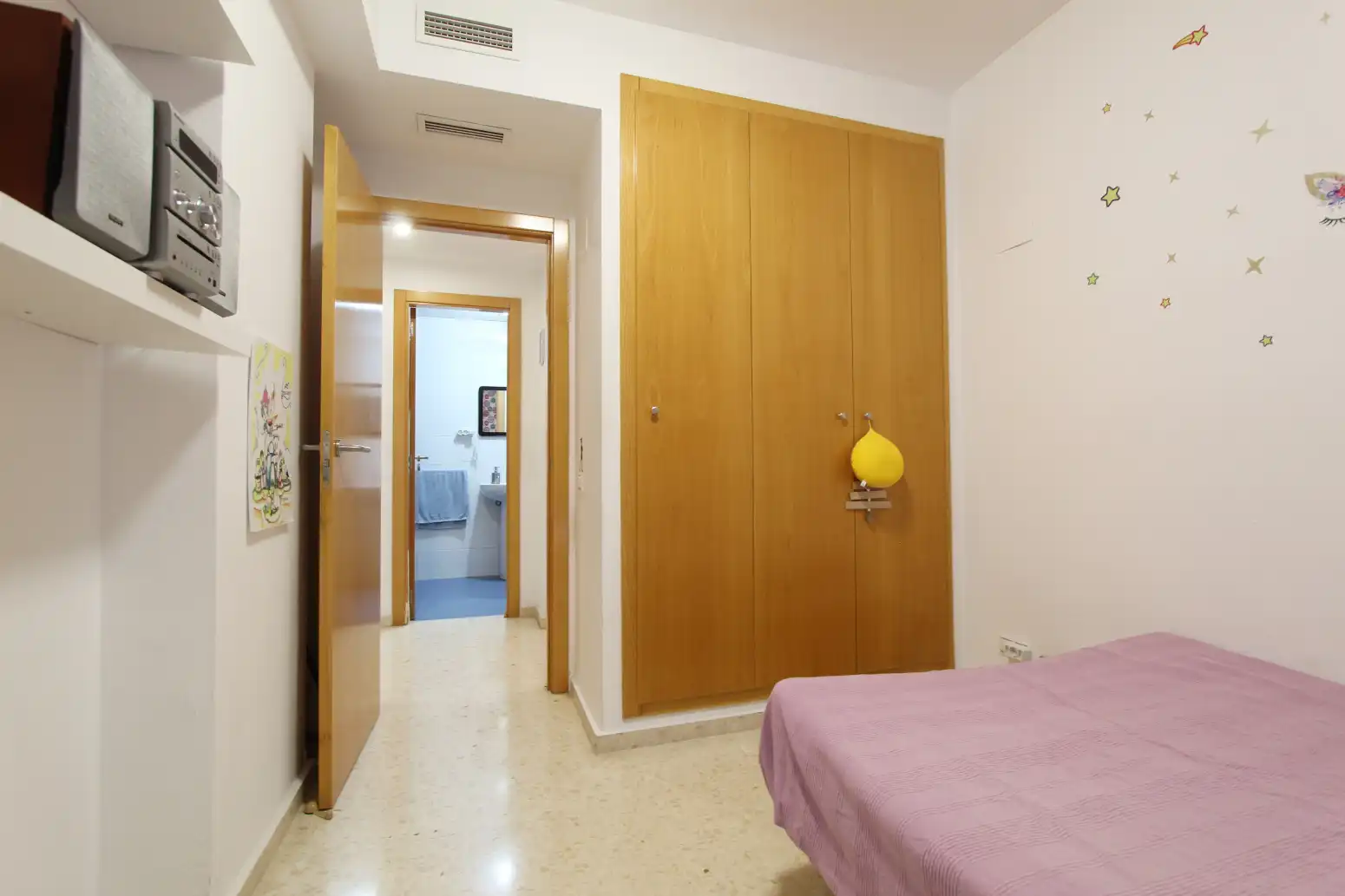 Dormitori de Pis en venda en Montserrat amb Aire condicionat, Calefacció i Terrassa