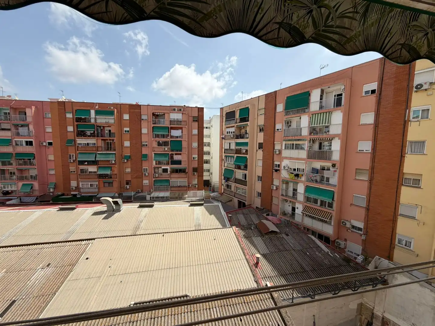 Vista exterior de Pis en venda en Valencia amb Aire condicionat