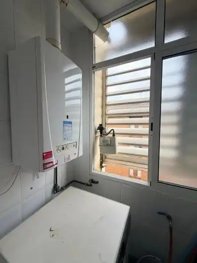Baño de Piso en venta en Badajoz con Calefacción, Terraza y Trastero