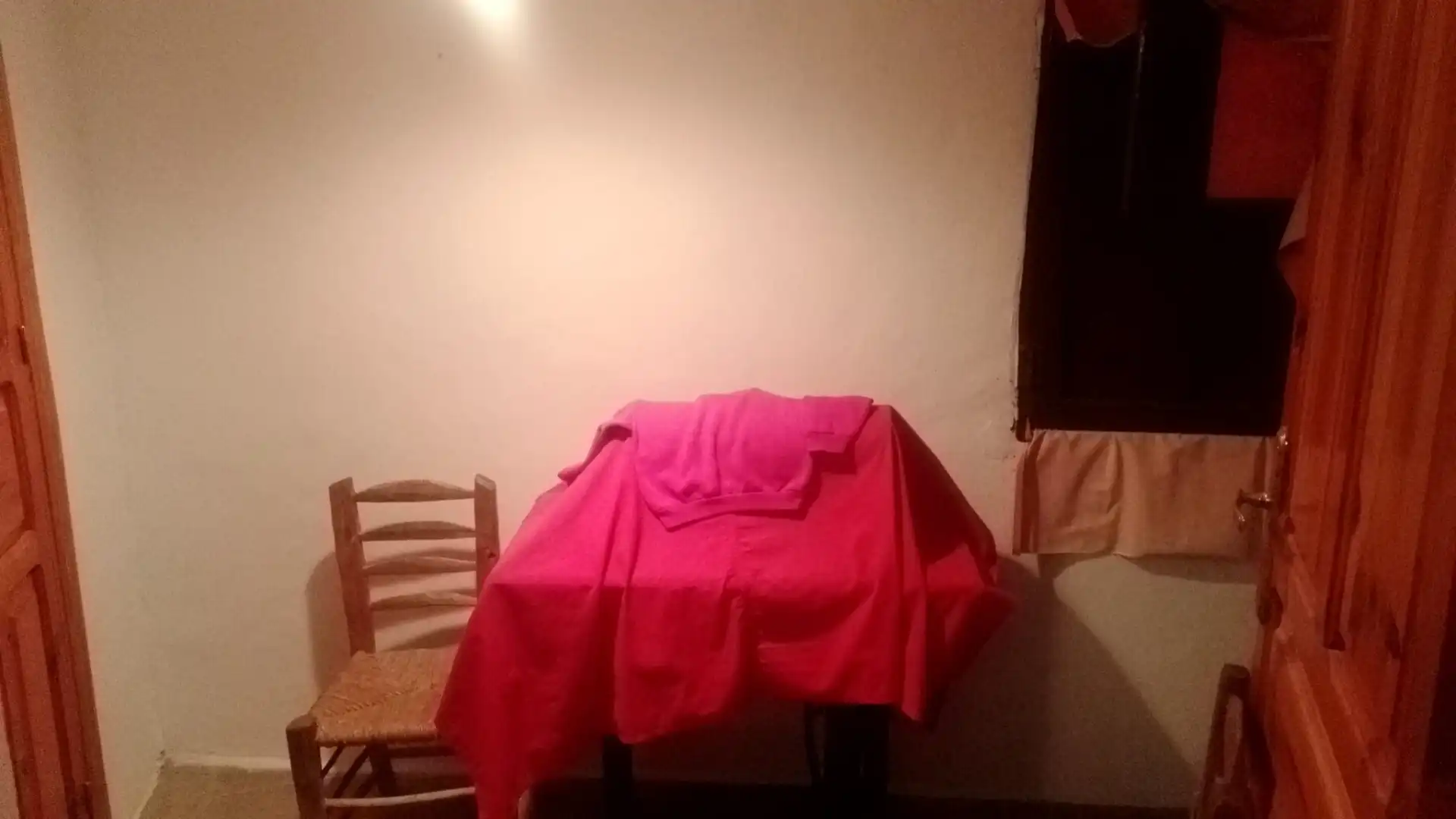 Menjador de Casa o xalet en venda en Cástaras amb Moblat i Balcó