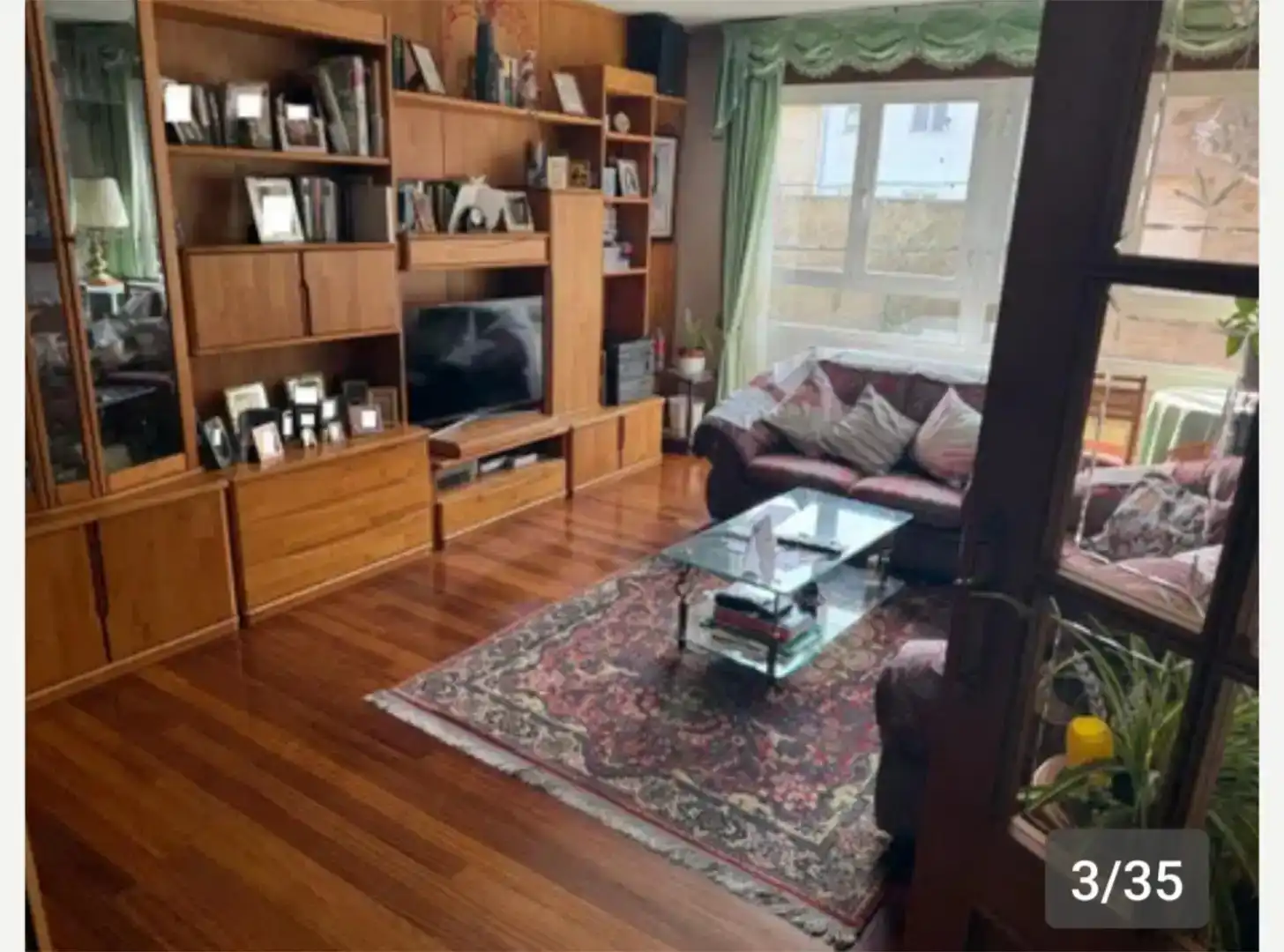 Sala de estar de Casa adosada en venta en León Capital  con Balcón