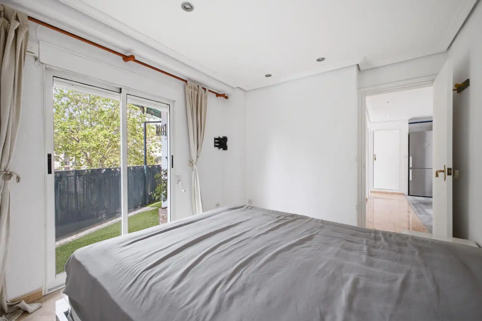 Bedroom of Flat for sale in Godella  with Air Conditioner, Terrace and Balcony