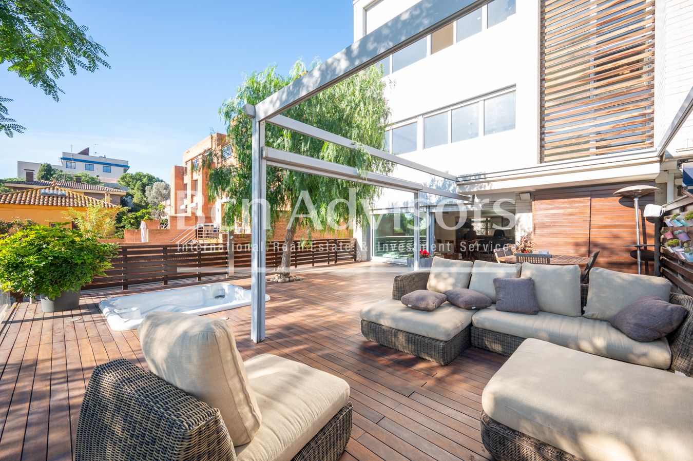 Terrassa de Casa o xalet en venda en  Barcelona Capital amb Aire condicionat, Calefacció i Jardí privat