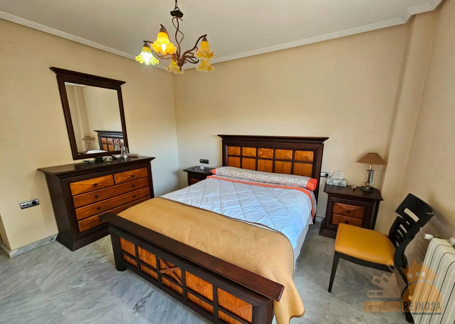 Habitación de Casa o chalet en venta en Molina de Segura con Aire acondicionado, Calefacción y Jardín privado