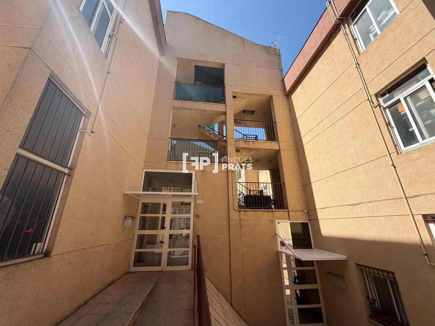 Vista exterior de Piso en venta en  Lleida Capital con Calefacción, Terraza y Trastero