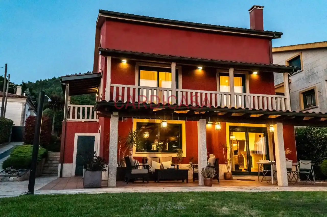 Terrassa de Casa o xalet en venda en Mos amb Calefacció, Jardí privat i Terrassa