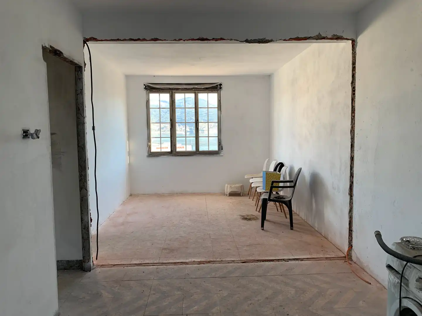 Menjador de Casa o xalet en venda en Outes amb Jardí privat, Terrassa i Balcó
