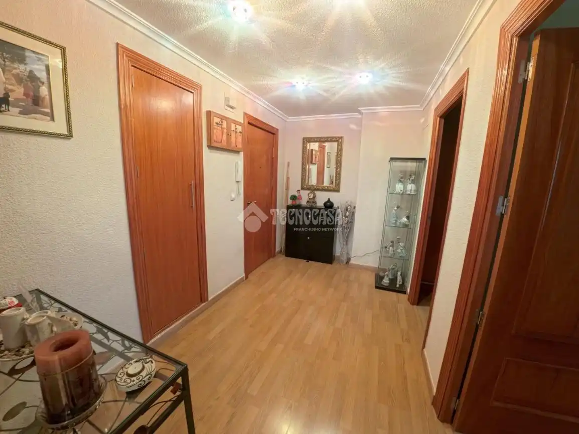 Piso en venta en Alicante / Alacant