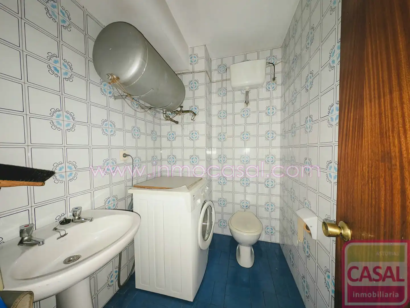 Baño de Piso en venta en Langreo con Calefacción, Terraza y Trastero