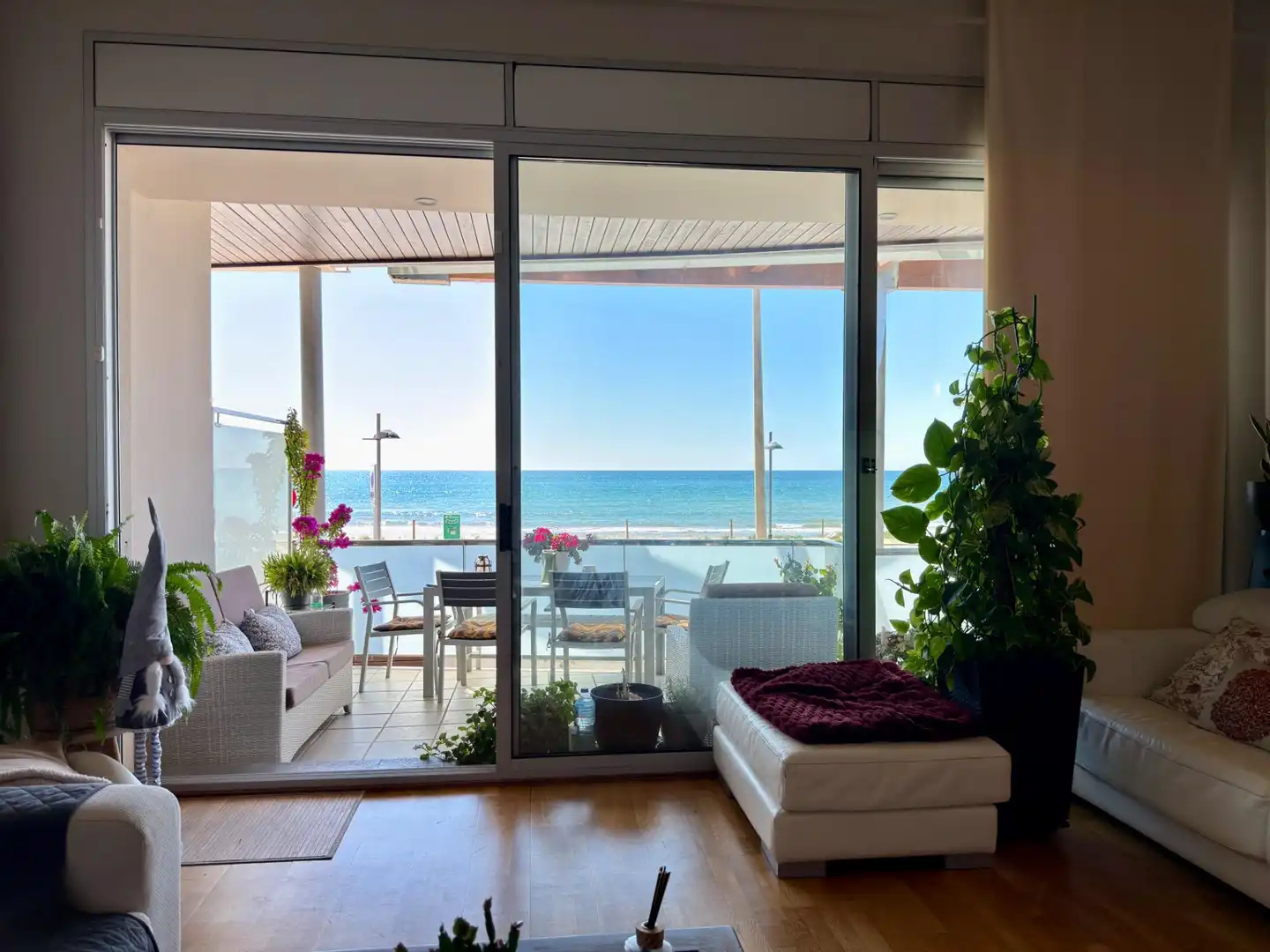 Sala de estar de Apartamento en venta en Cubelles con Aire acondicionado, Calefacción y Parquet
