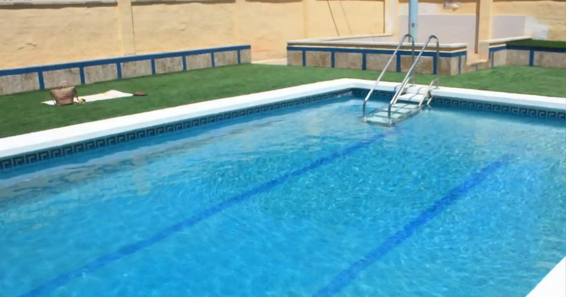 Piscina de Loft en venta en El Vendrell con Jardín privado