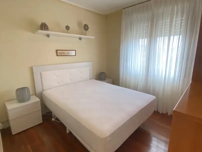 Bedroom of Flat for rent in Gorliz  with Heating, Parquet flooring and Furnished