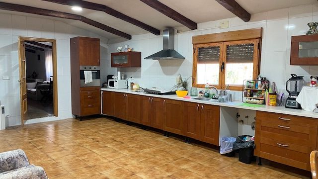 Kitchen of Country house for sale in Chinchón  with Private garden, Terrace and Oven