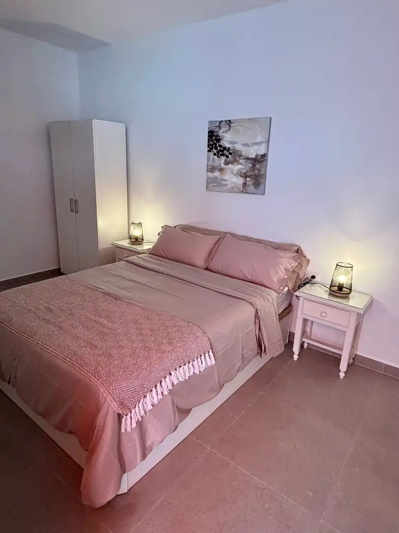 Habitación de Piso de alquiler en Arona con Terraza, Trastero y Piscina