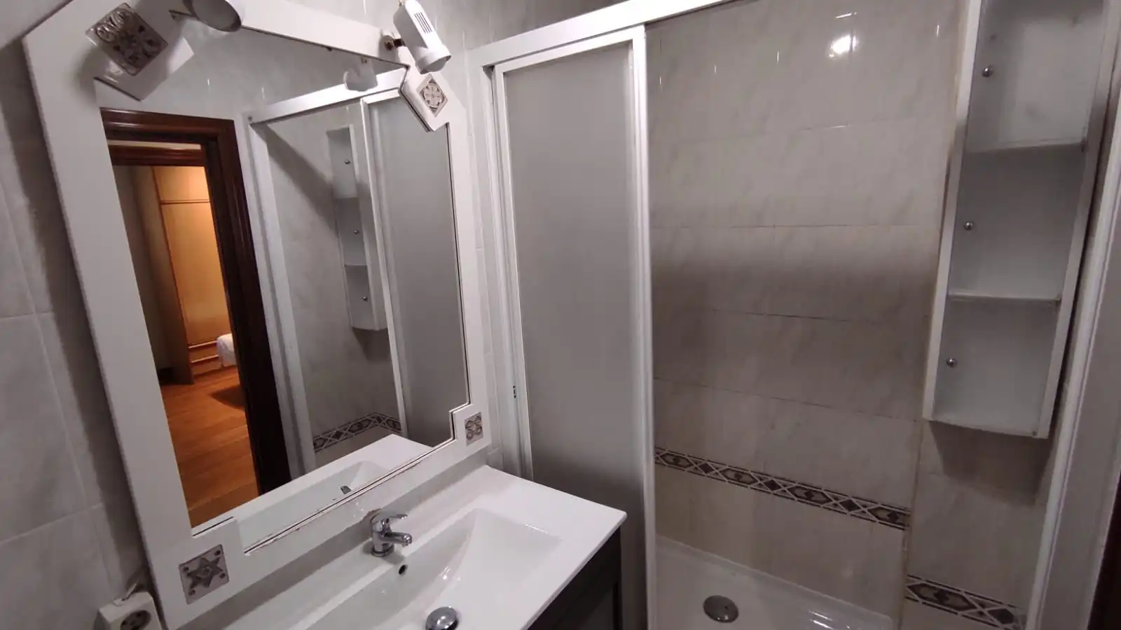 Baño de Piso en venta en Ermua con Calefacción, Trastero y Amueblado