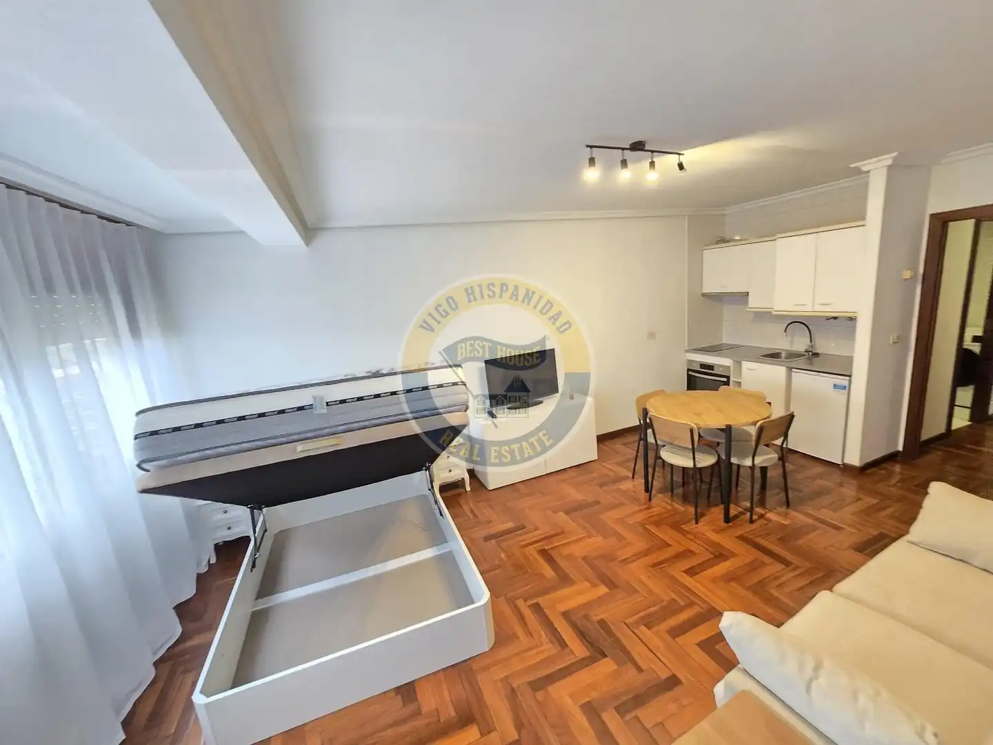 Estudio de alquiler en Avenida Avenida Florida, As Travesas - Balaídos