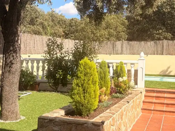 Jardín de Casa o chalet en venta en Moralzarzal con Jardín privado, Trastero y Piscina