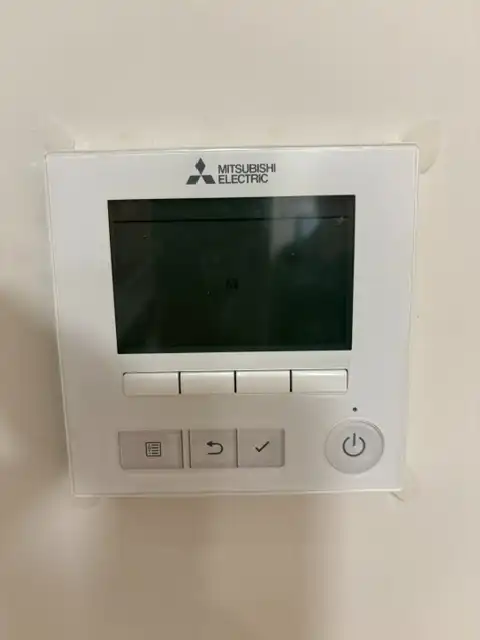 Wohnung zum Verkauf in Barcelona mit Klimaanlage, Heizung und Parkett