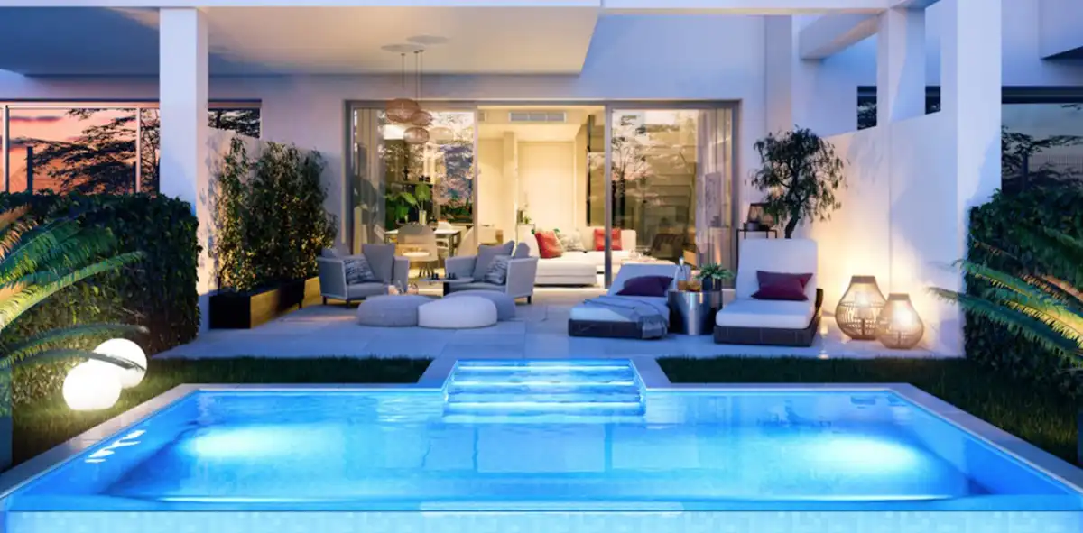 Piscina de Casa adosada en venta en Manilva con Aire acondicionado, Jardín privado y Piscina