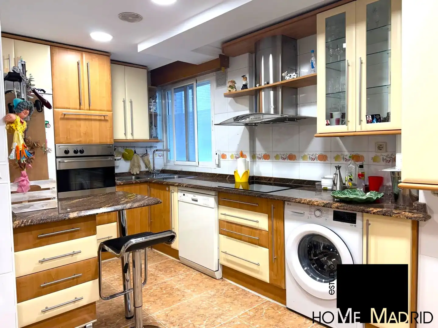Kitchen of Flat for sale in Palencia  with Heating, Parquet flooring and Storage room