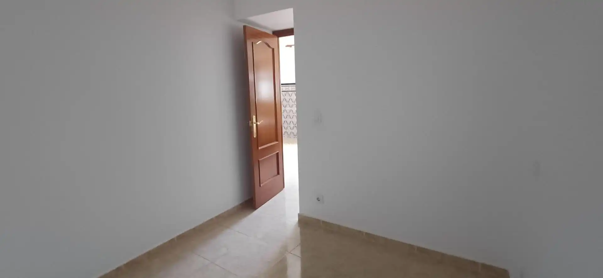 Dormitori de Casa o xalet en venda en Cheles amb Terrassa, Traster i Balcó