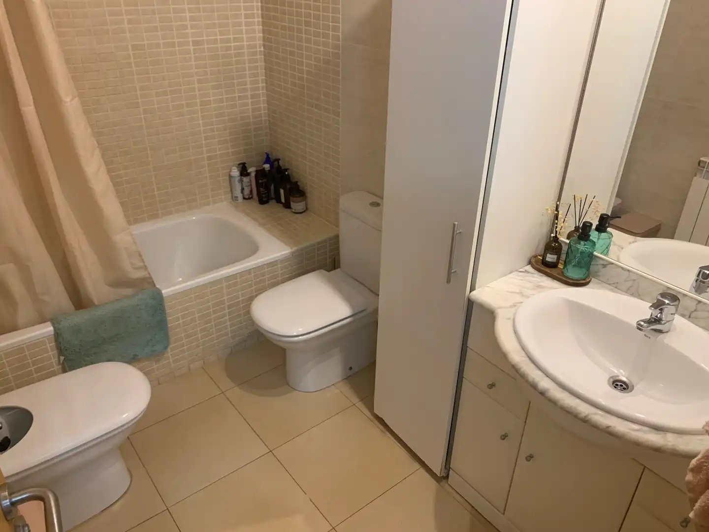 Baño de Apartamento en venta en Roda de Berà con Aire acondicionado, Calefacción y Terraza