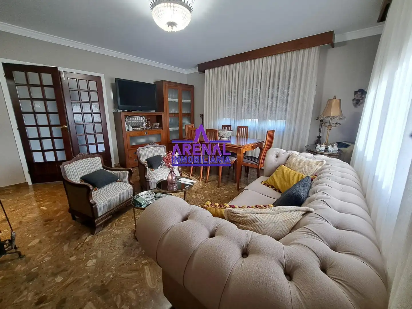 Sala de estar de Casa o chalet en venta en A Pobra do Caramiñal con Calefacción y Jardín privado