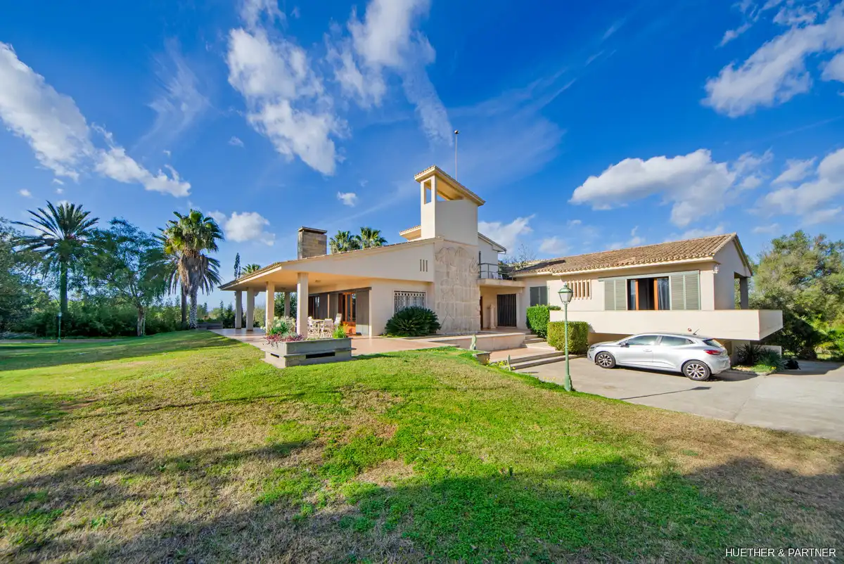 Exterior view of Houses for sale in Manacor  with Air Conditioner, Heating and Furnished