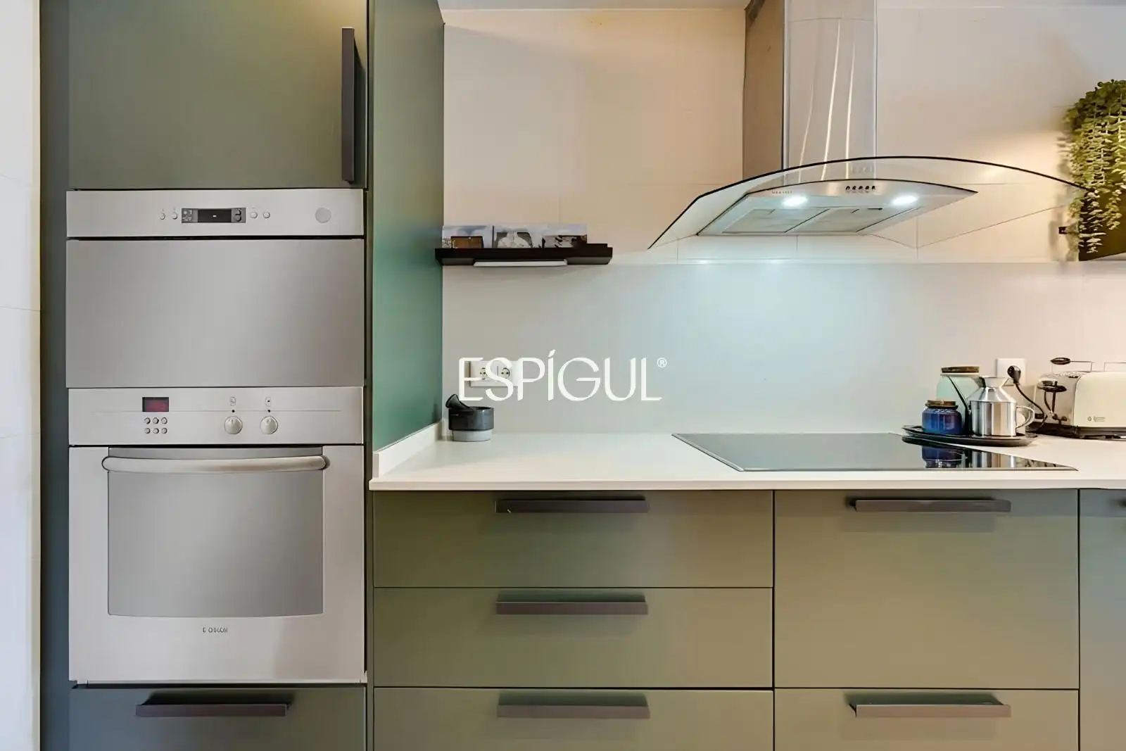 Cocina de Piso en venta en Sant Cugat del Vallès con Calefacción, Parquet y Terraza