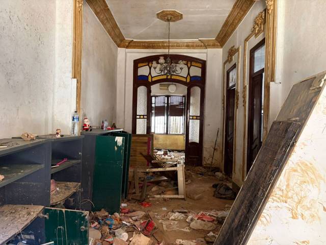 Casa adosada en Venta en Vicent Andrés Estellés en Sedaví