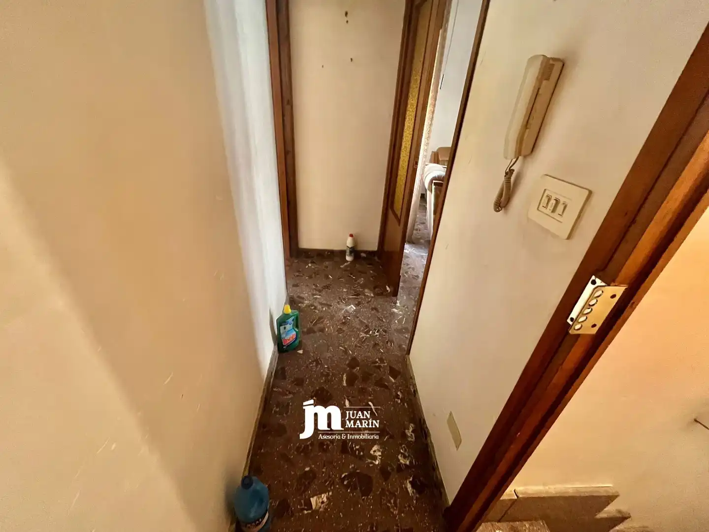 Piso en venta en Cieza con Terraza, Trastero y Amueblado