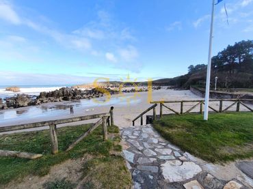 Flat with balcony for sale in Llanes pueblo