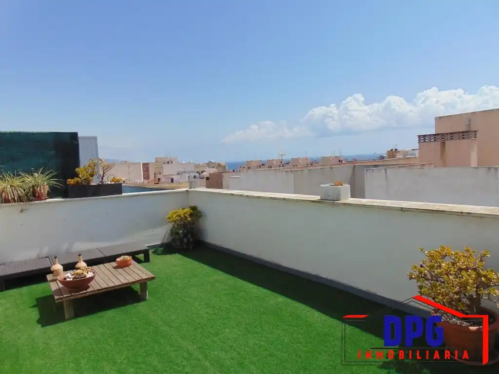 Terrassa de Àtic en venda en Garrucha amb Terrassa, Traster i Piscina comunitària
