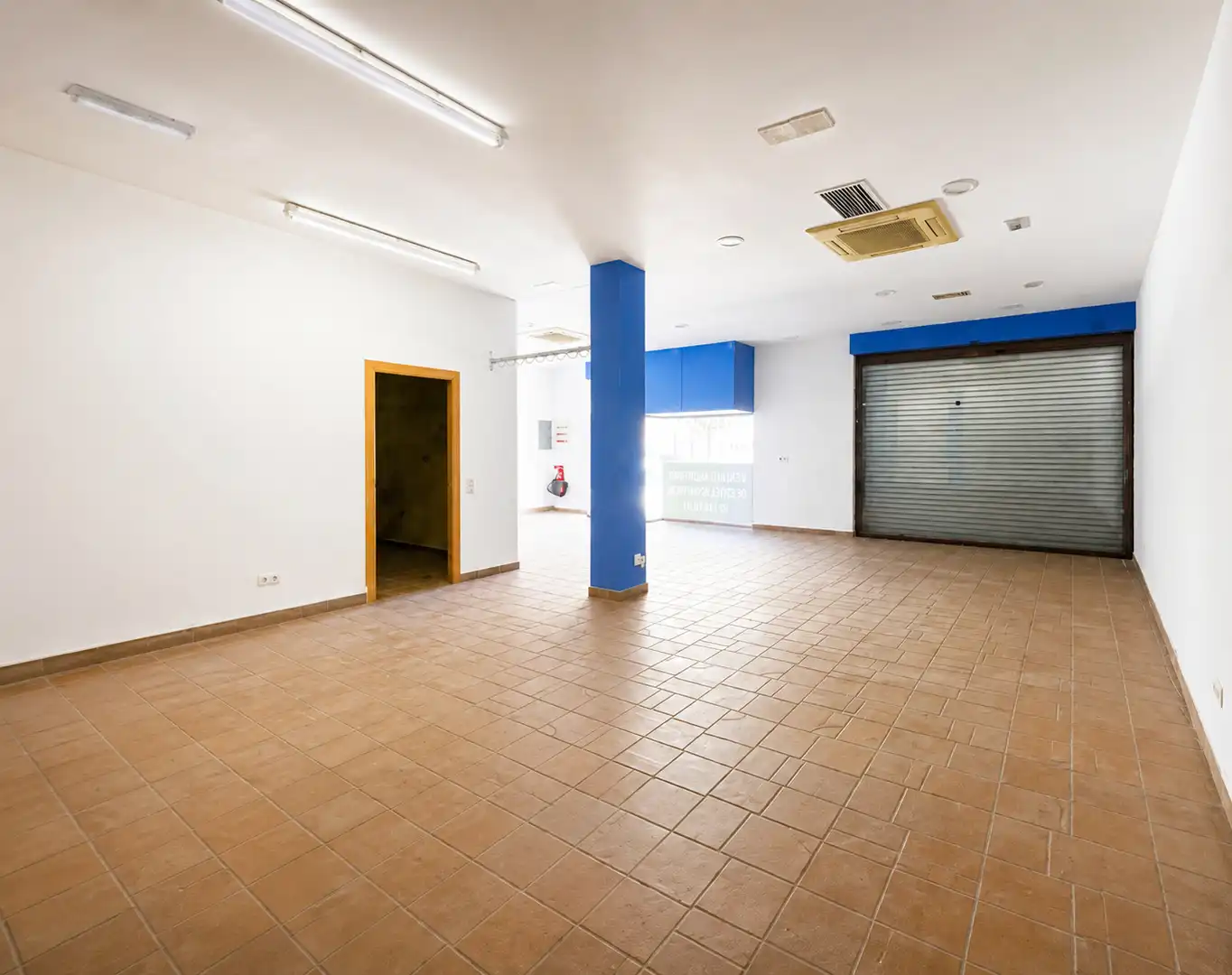 Local comercial en venta en Carrer de Juan Ramon Jiménez, imagen 4