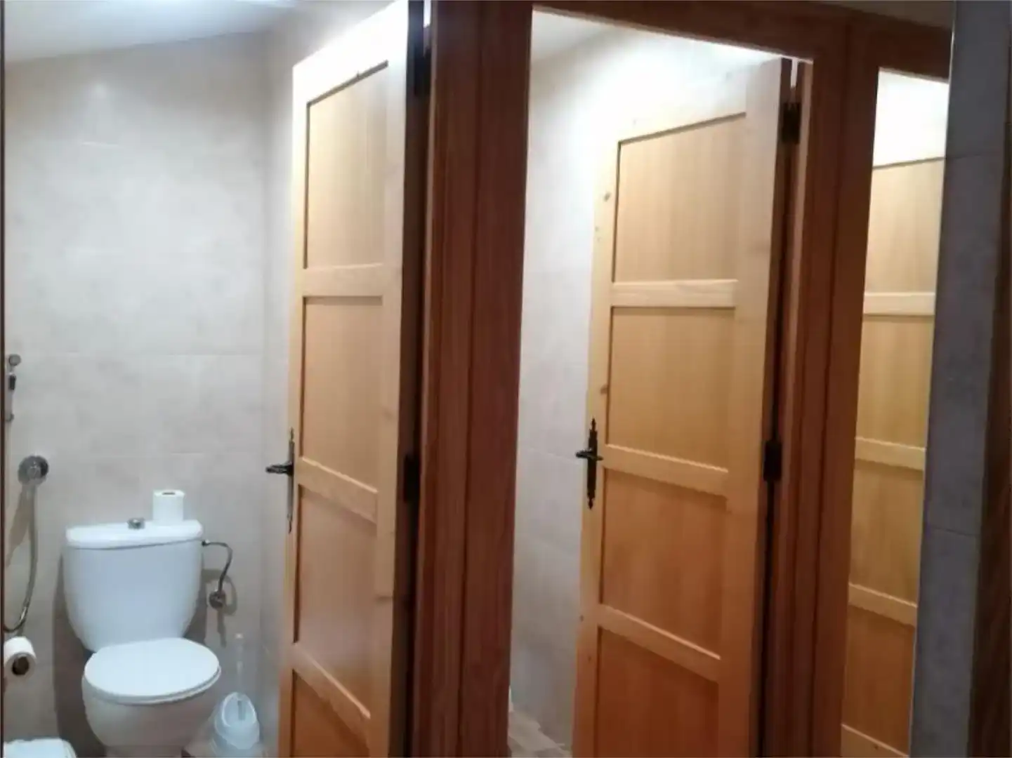 Baño de Piso en venta en Moraleja con Jardín privado, Trastero y Piscina