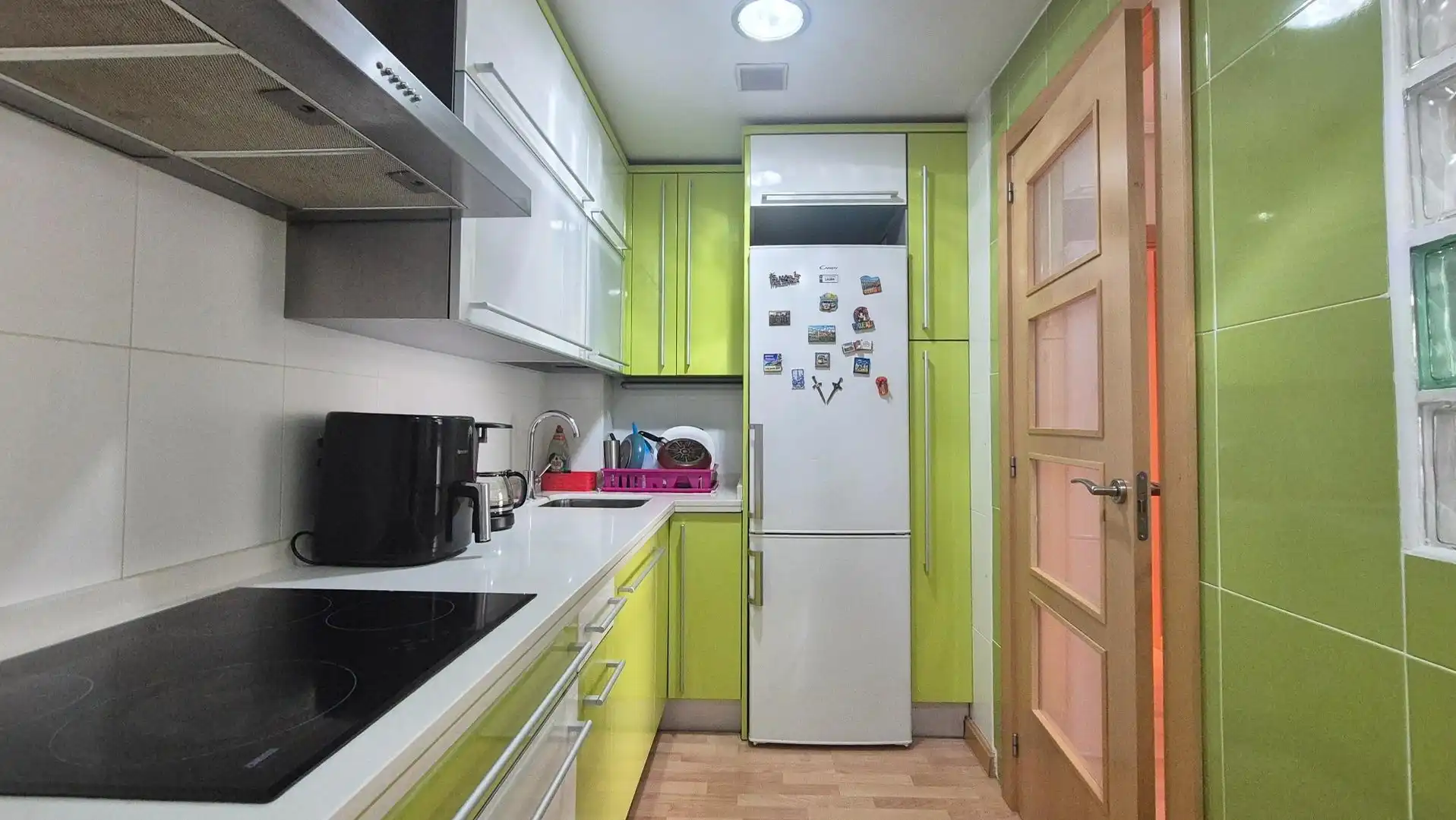 Cocina de Planta baja de alquiler en Castellanos de Moriscos con Calefacción, Amueblado y Piscina comunitaria