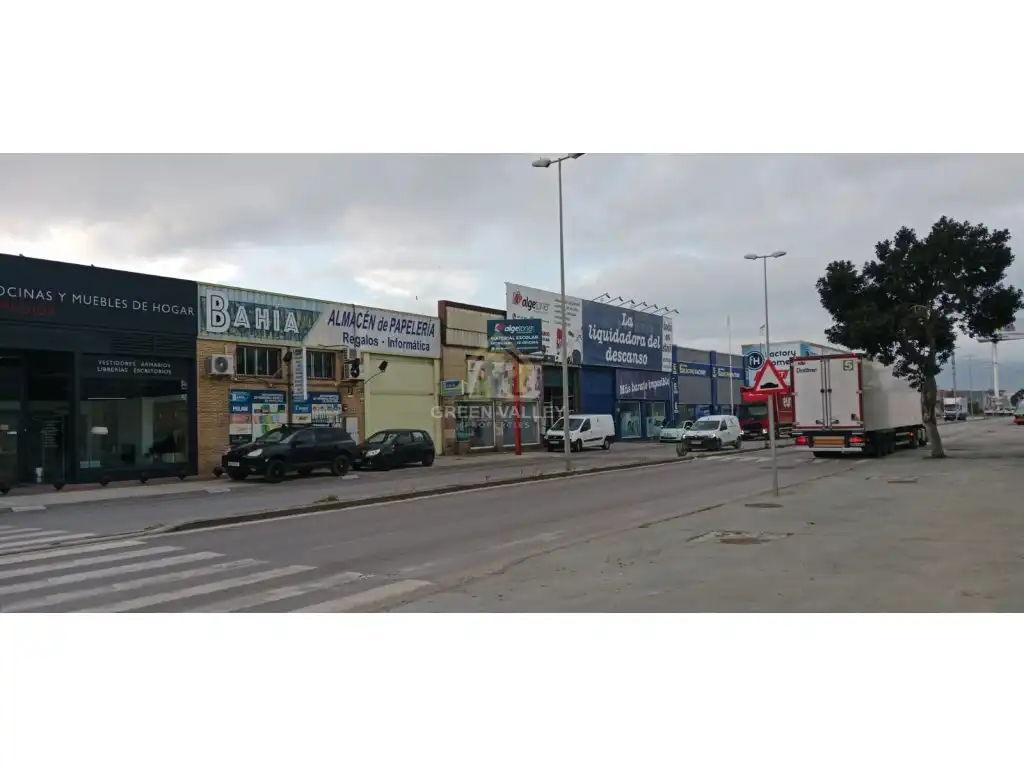 Nave industrial de alquiler en Los Barrios