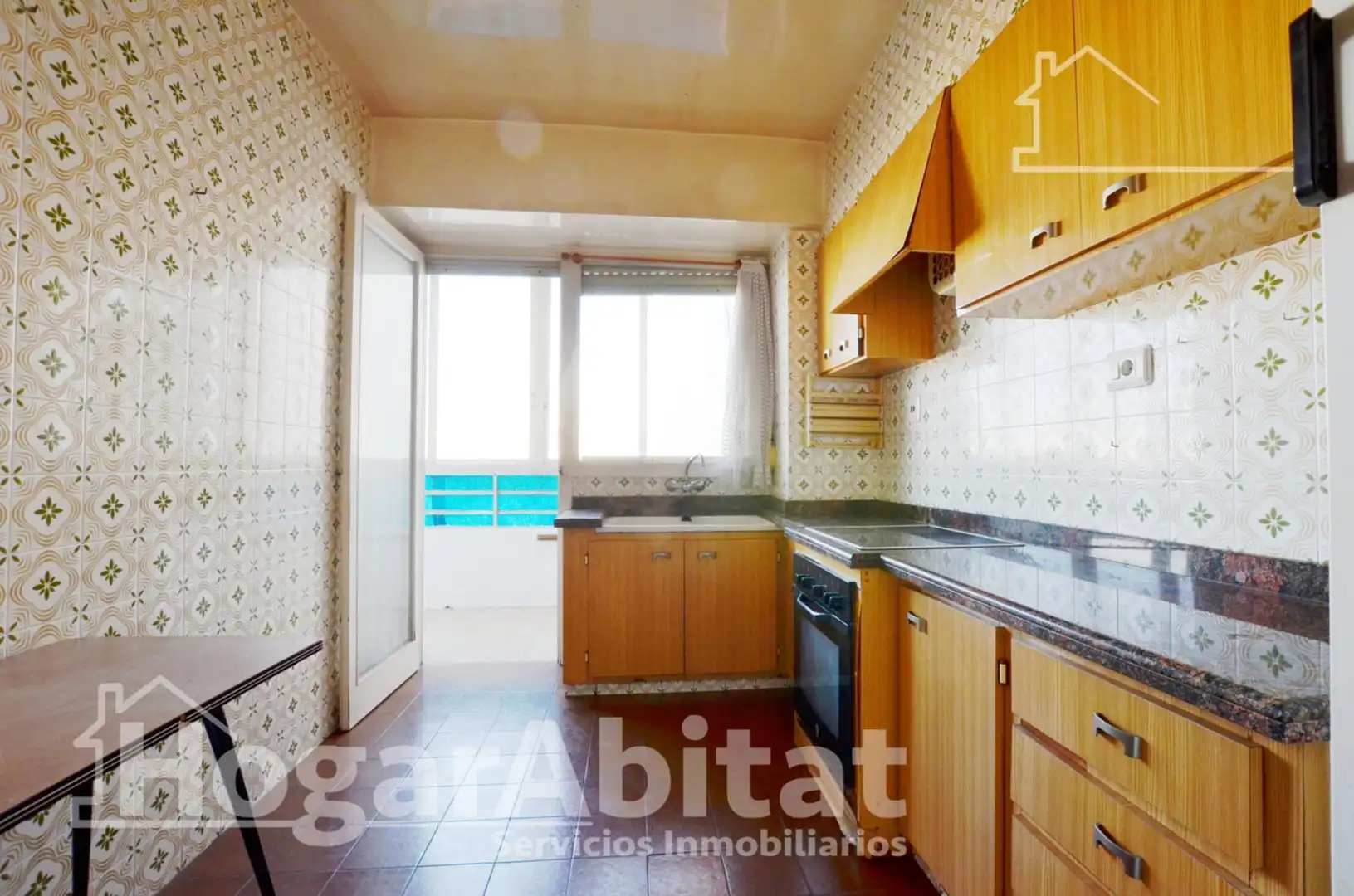 Küche von Wohnung zum Verkauf in Gandia mit Balkon